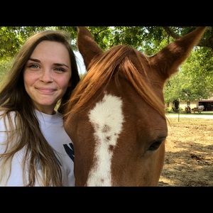 Meet your Posher, Kaylee